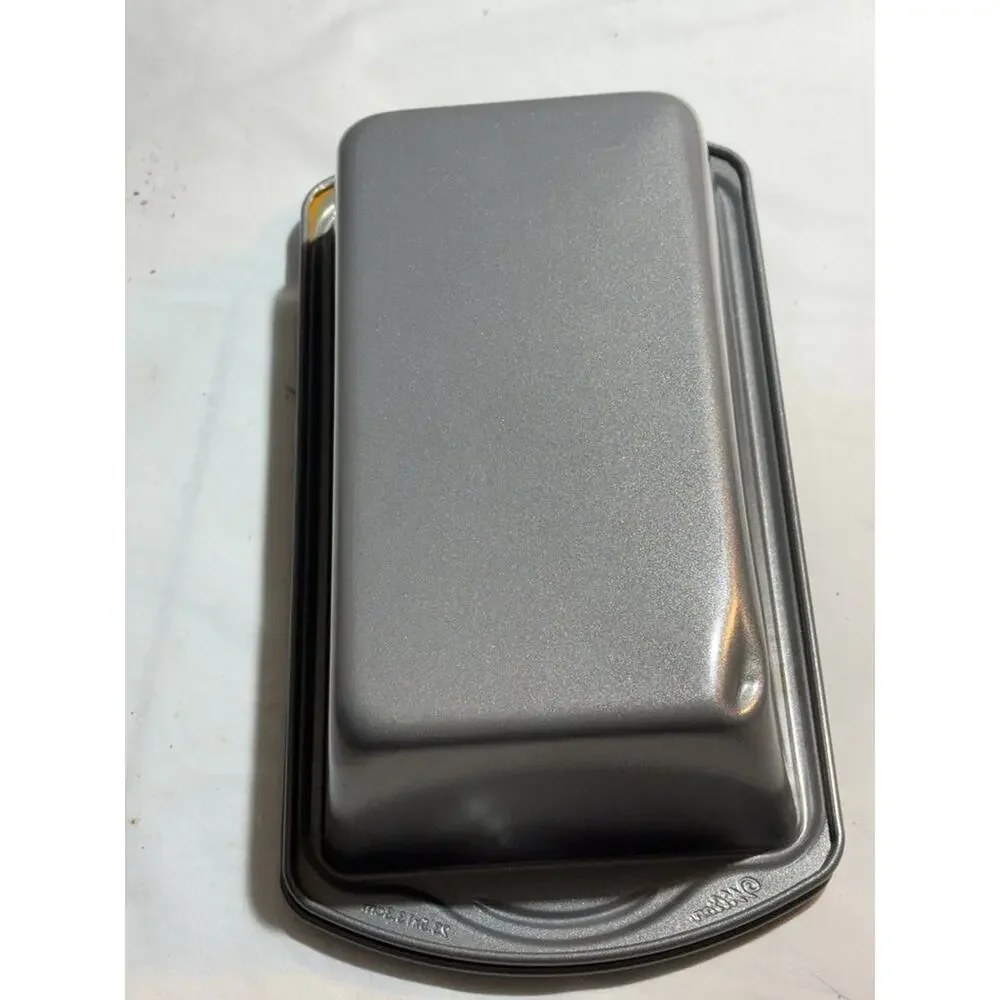 Wilton Nonstick Loaf Pan with Drainage Holes
